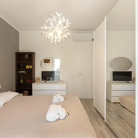 Apartment Maison